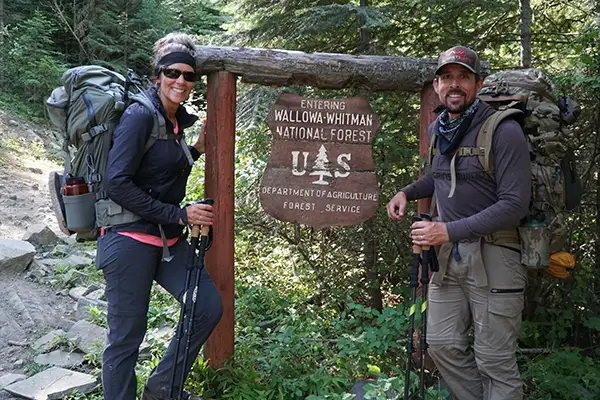 Dr. Kevin Osborne from Osborne Dentistry in Lebanon, OR hiking with his wife, Jodi